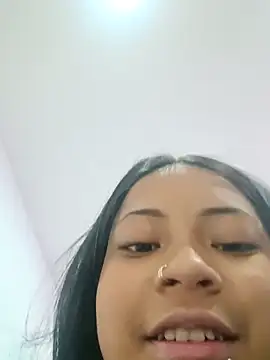 Snapshot of LilyCutee_ chatting on October 16, 2025, 7:15 pm LilyCutee online show from October 16, 2025, 7:15 pm