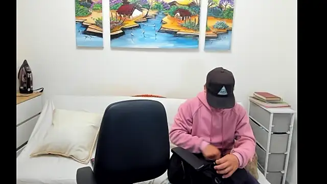 alex-golden online show from September 18, 2025, 1:35 pm