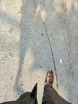 ursdreamperson online show from November 27, 2025, 4:14 am