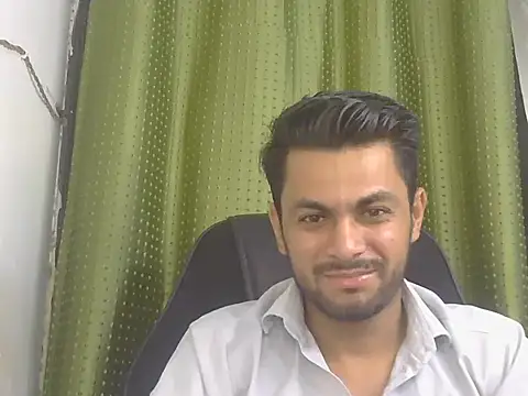 Snapshot of ursdreamperson chatting on July 10, 2026, 1:43 am ursdreamperson online show from July 10, 2026, 1:43 am