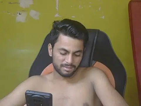 Snapshot of ursdreamperson chatting on July 17, 2026, 2:29 am ursdreamperson online show from July 17, 2026, 2:29 am