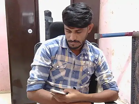 krishjaat43 online show from November 15, 2025, 7:21 pm