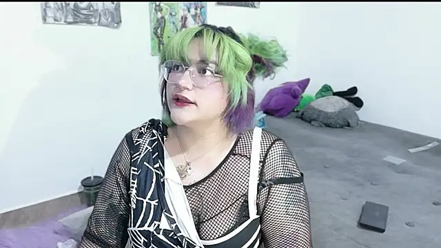 XxGreenGoodxX online show from April 19, 2026, 8:44 pm