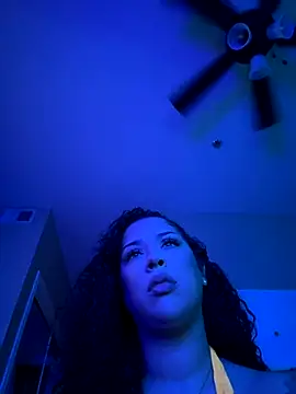 Snapshot of theviberoom chatting on September 27, 2025, 4:17 am theviberoom online show from September 27, 2025, 4:17 am