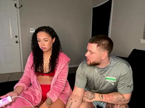 Snapshot of theviberoom chatting on January 12, 2026, 4:34 pm theviberoom online show from January 12, 2026, 4:34 pm