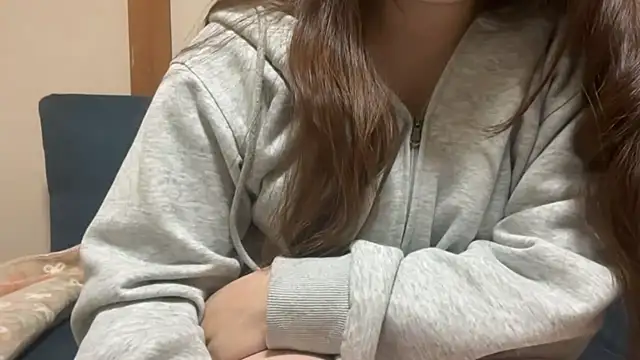 mayu06000 online show from November 27, 2025, 4:42 pm