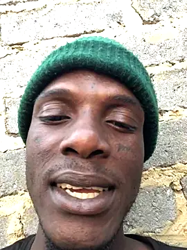 cuminsidebby online show from November 5, 2025, 4:07 pm