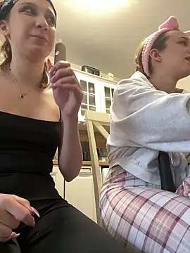 Snapshot of yourfavpsy_ chatting on March 27, 2026, 1:11 pm yourfavpsy online show from March 27, 2026, 1:11 pm