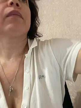 Kiravix online show from January 13, 2026, 10:42 am