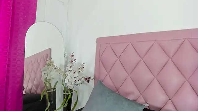 dakota roussee online show from April 17, 2026, 3:15 pm