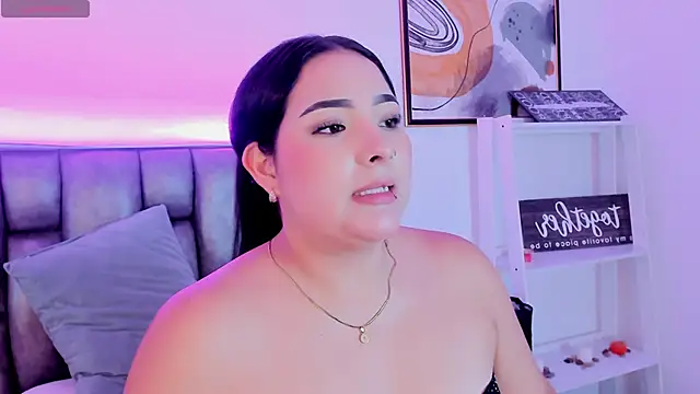 sofiacaramel online show from October 14, 2025, 7:58 pm