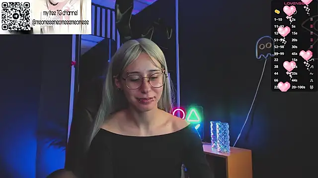 meomeee online show from February 12, 2026, 4:02 pm