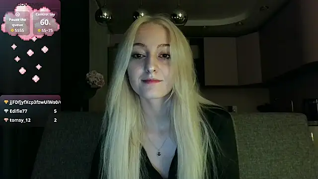 white liillyy online show from September 20, 2025, 10:55 pm