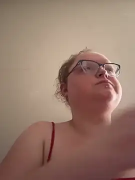 KadiSparkle online show from April 16, 2026, 1:12 pm