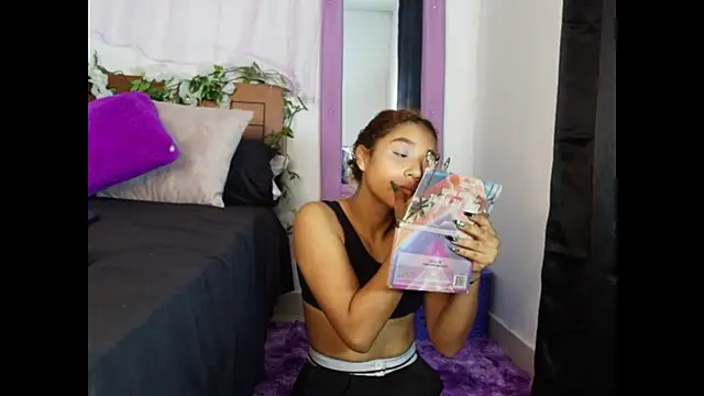 Natzury online show from November 6, 2025, 1:45 pm