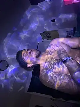 tyrek5051 online show from December 3, 2025, 2:26 pm