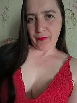 Snapshot of EvelinCutex chatting on May 13, 2026, 11:51 am EvelinCutex online show from May 13, 2026, 11:51 am