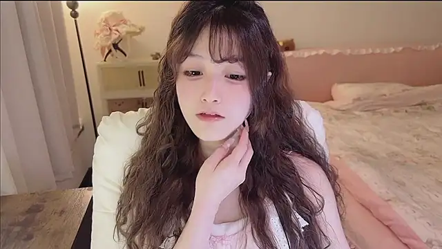 Snapshot of FuFu-puff chatting on March 23, 2026, 4:44 pm FuFu-puff online show from March 23, 2026, 4:44 pm