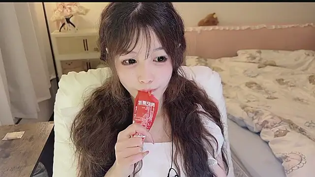 Snapshot of FuFu-puff chatting on April 11, 2026, 4:55 pm FuFu-puff online show from April 11, 2026, 4:55 pm
