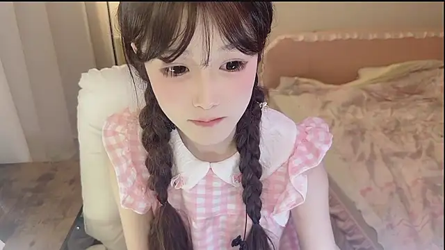 Snapshot of FuFu-puff chatting on April 20, 2026, 9:45 am FuFu-puff online show from April 20, 2026, 9:45 am
