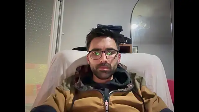 Snapshot of Alicante34 chatting on April 4, 2026, 1:30 pm Alicante34 online show from April 4, 2026, 1:30 pm