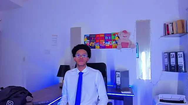 DEAMOL online show from November 14, 2025, 6:39 pm