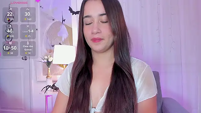 AuroraMiiller online show from October 25, 2025, 8:36 pm