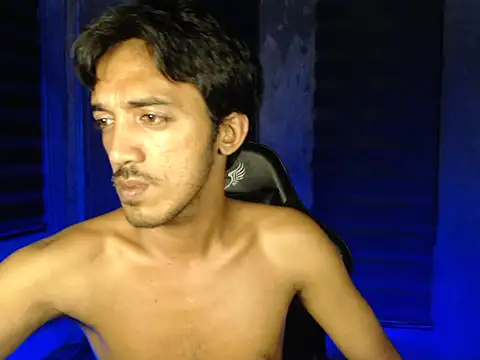 RowyCam online show from December 16, 2025, 3:39 pm