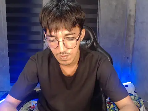 RowyCam online show from January 14, 2026, 1:17 pm