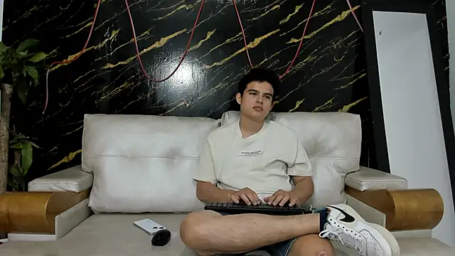 invincible200 online show from September 10, 2025, 2:06 pm