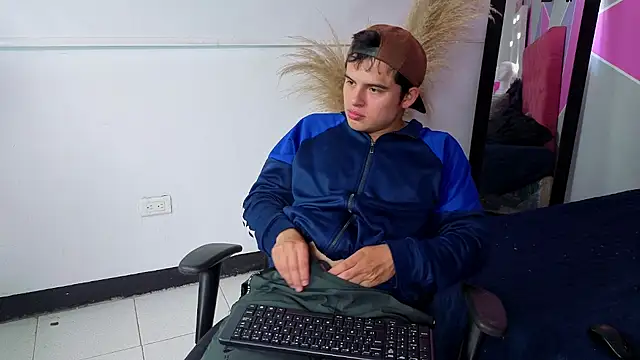 invincible200 online show from September 27, 2025, 2:33 pm