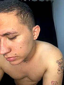 Kurtxxx22 online show from September 18, 2025, 4:14 am