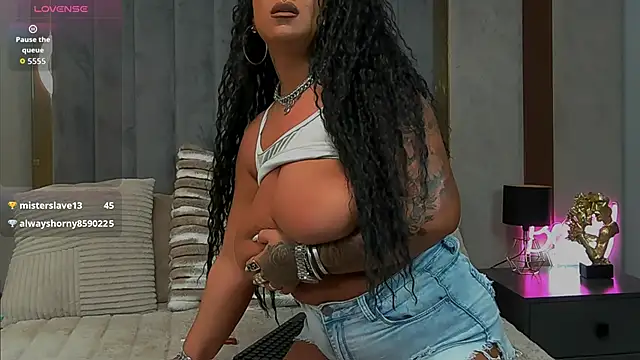 Sierra Quinn online show from March 28, 2026, 8:19 pm