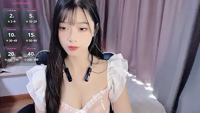 Cicicici-cc online show from November 18, 2025, 3:12 am