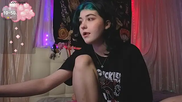 Miko Meow online show from September 15, 2025, 4:51 pm