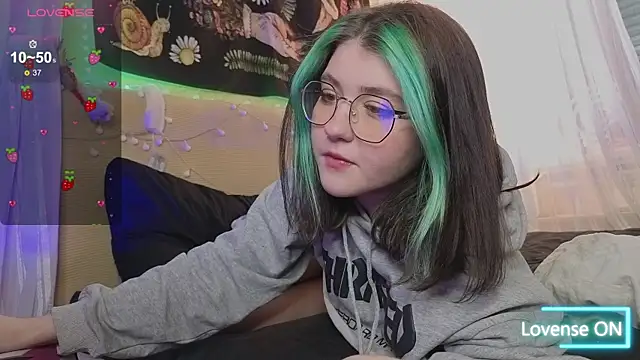 Miko Meow online show from April 20, 2026, 3:48 pm