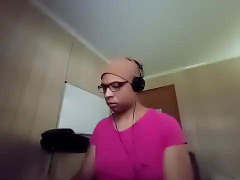 NaturalBeautyQueen online show from September 23, 2025, 12:41 pm