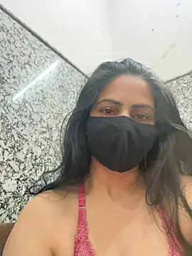 SashaPatel online show from April 4, 2026, 2:32 am