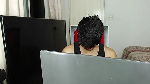 Alex mojica online show from November 1, 2025, 7:10 am