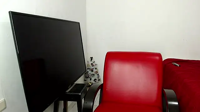 Alex mojica online show from February 3, 2026, 6:11 am