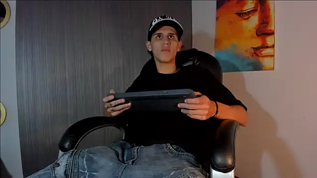  realwav online show from December 21, 2025, 11:39 am