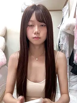 zaizaiNono online show from November 10, 2025, 12:59 pm