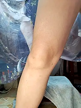 linhlinh xx87 online show from November 4, 2025, 6:01 am