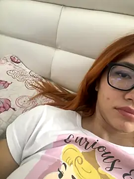 AmeliaRossi  online show from September 25, 2025, 7:12 am