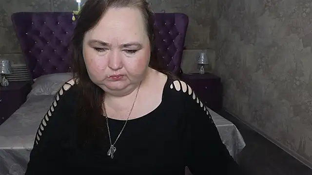 Eloisa Eliot online show from October 24, 2025, 2:24 pm