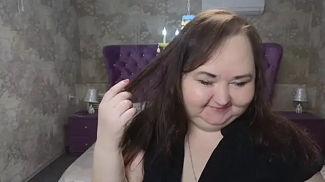 Eloisa Eliot online show from November 13, 2025, 3:55 pm