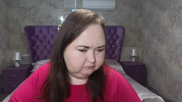 Eloisa Eliot online show from November 14, 2025, 3:33 pm