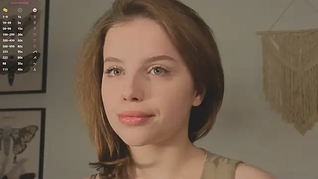 GabiMeshuggah online show from April 18, 2026, 9:37 pm