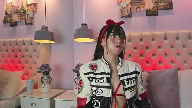 athziry g online show from September 14, 2025, 4:44 am