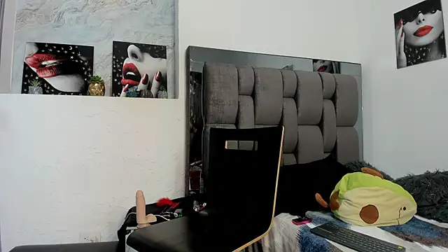 GiorgiaDarkness online show from September 19, 2025, 1:18 am